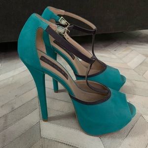 Steve Madden Angels Platform Pump Size 8